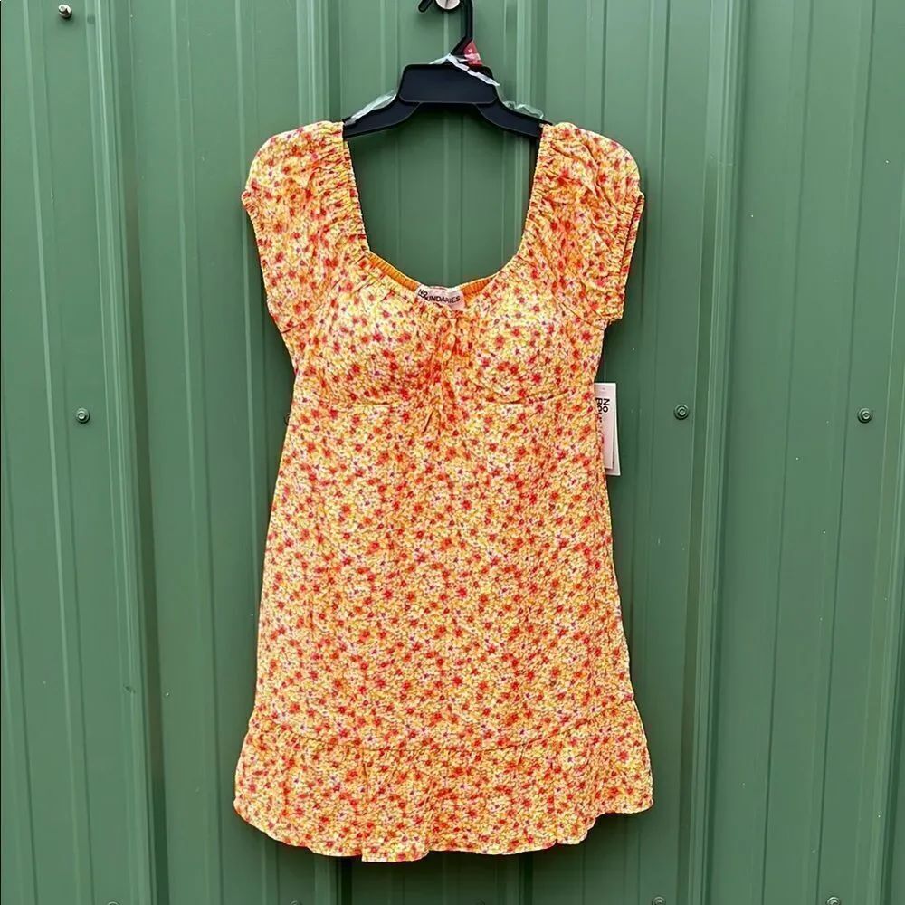 Women’s Mini Dress with Puff Sleeves Size M